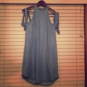 Chambray dress with tie sleeves size medium